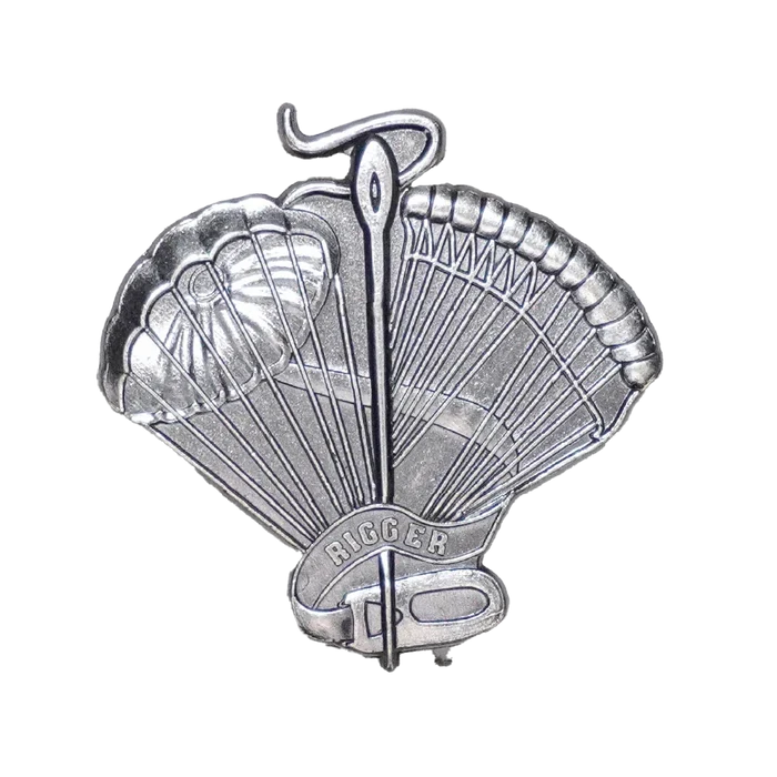 Belgian Paratrooper Rigger Badge, Item 2 - Belgian Army Surplus - Flags, Badges & Insignia