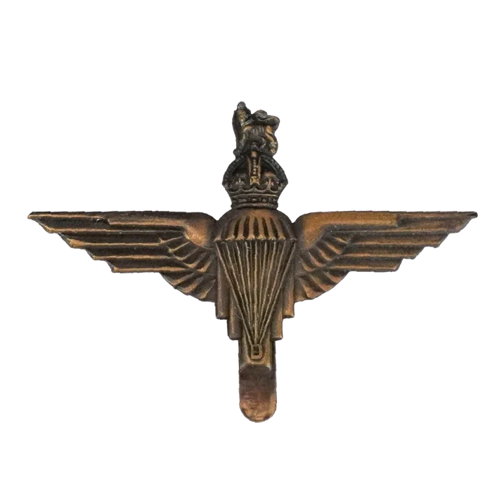 British WWII Parachute Regiment Cap Badge, Item 3 - British Army Surplus - Flags, Badges & Insignia