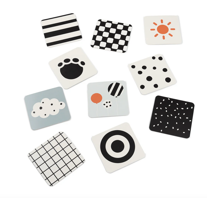 Cartes d'éveil contrastées