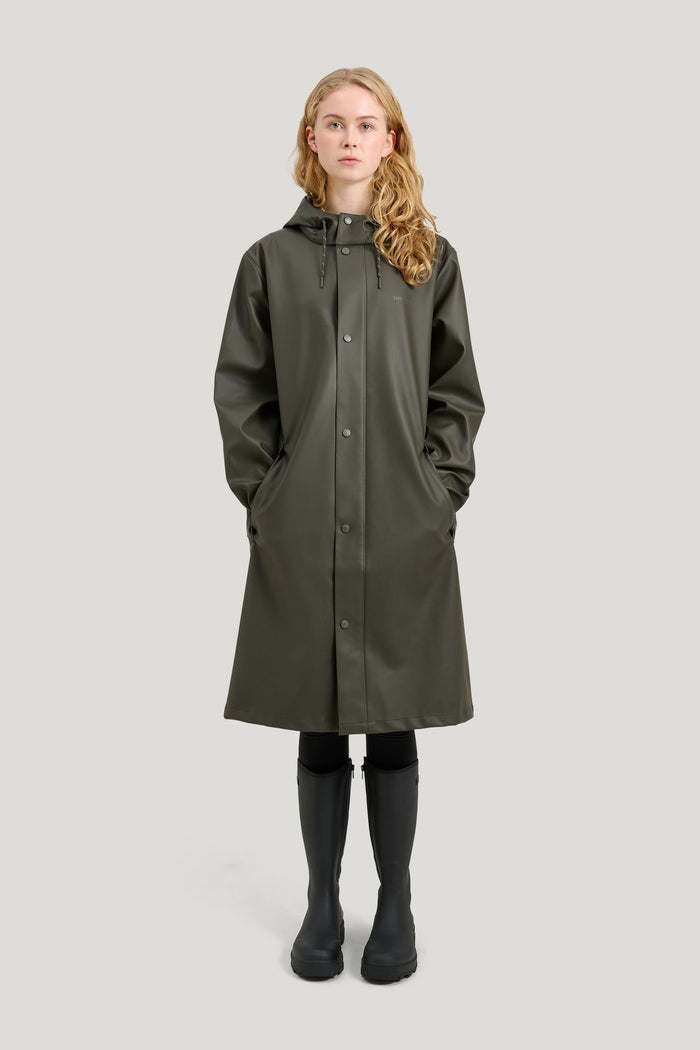 Classic long rain jacket with stylish press studs