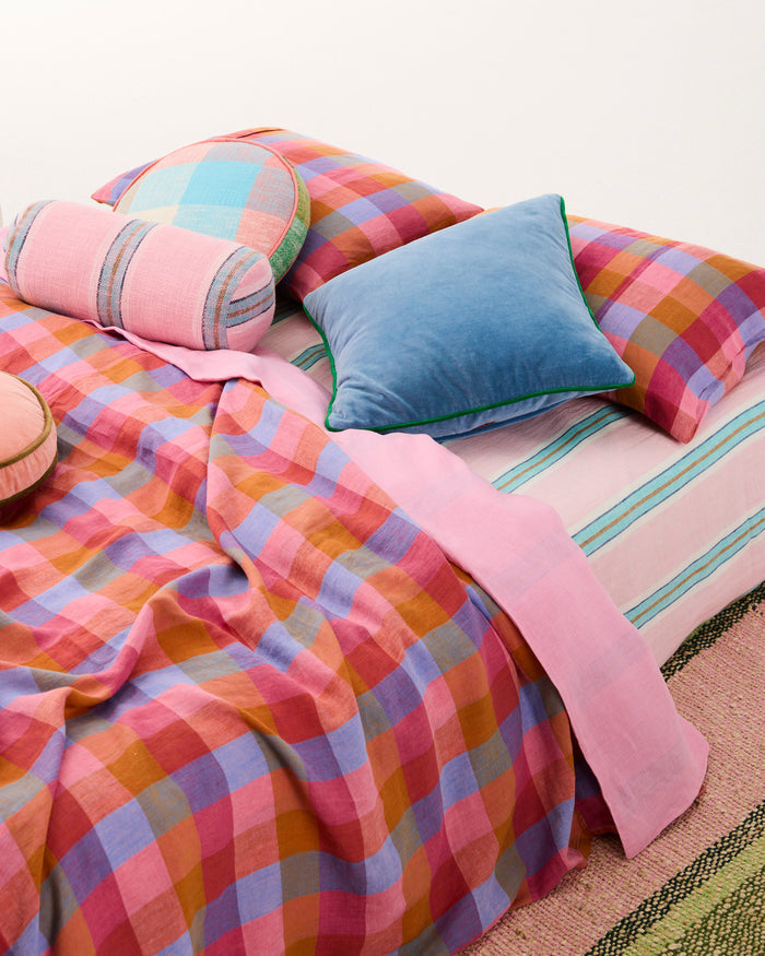 Cloud Break Velvet Cushion