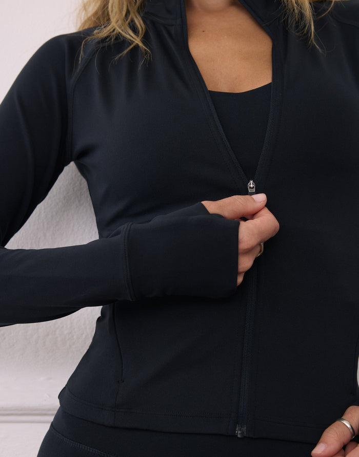 Day Kind Midlayer in Black