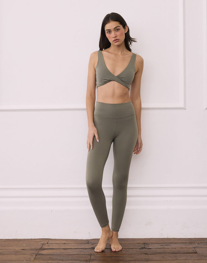 Day Kind Twist Bra in Olive