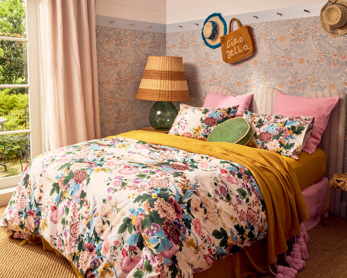 Dijon Rose Tassel Throw