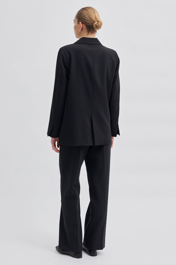 Evie Classic Blazer