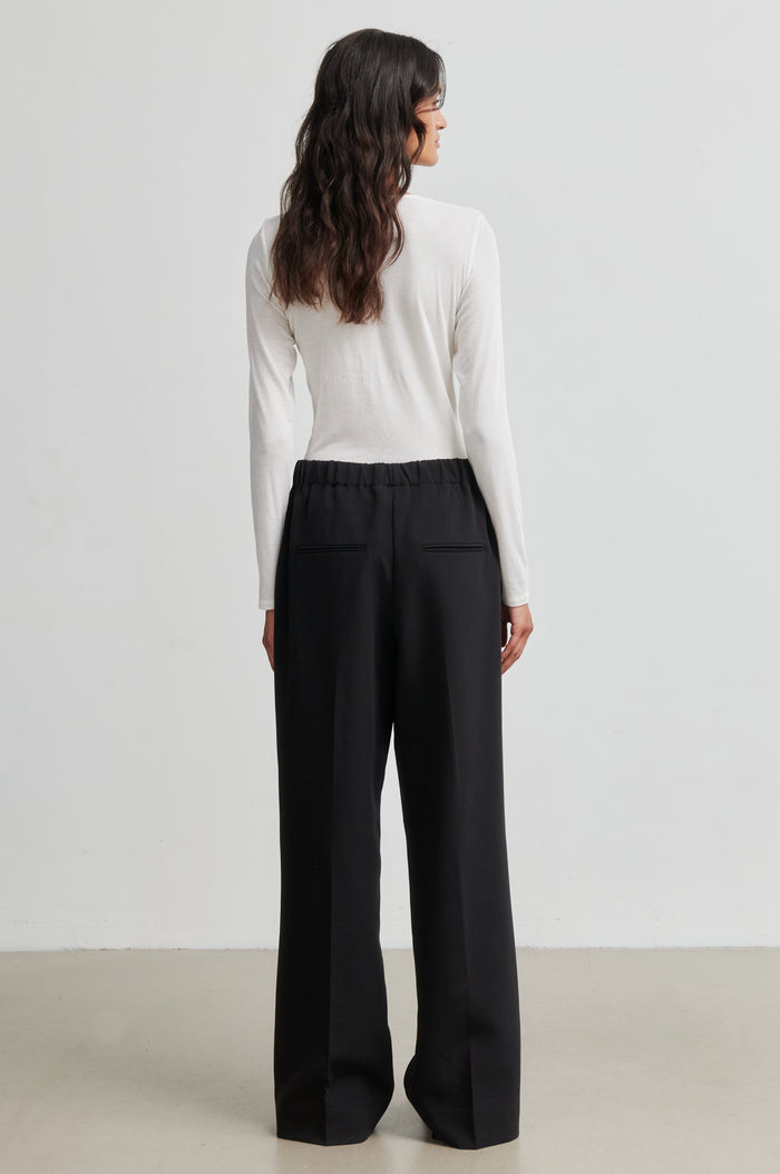 Fique Classic Trousers