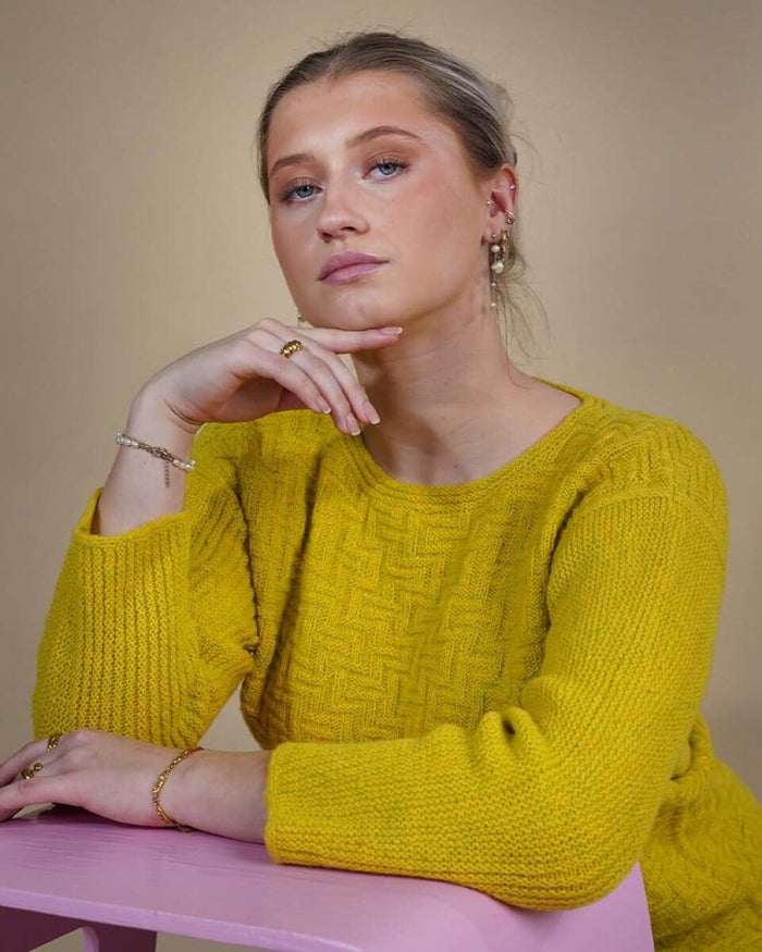 Flex sweater by Hanne Falkenberg, knitting pattern