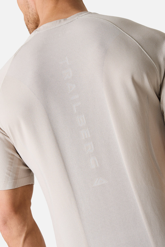 Fusion Seamless Essentials Twinset - Pebblestone/Frosted Ridge