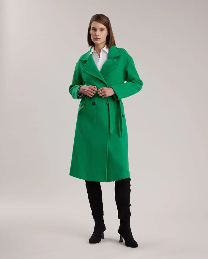 HAMIDA Tailored Wool Coat with Defined Waist and Classic Lapel