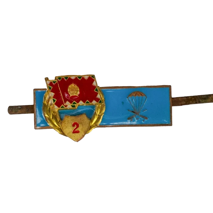 Hungarian Army 2nd Class Paratrooper Qualification Badge - Hungarian Army Surplus - Flags, Badges & Insignia