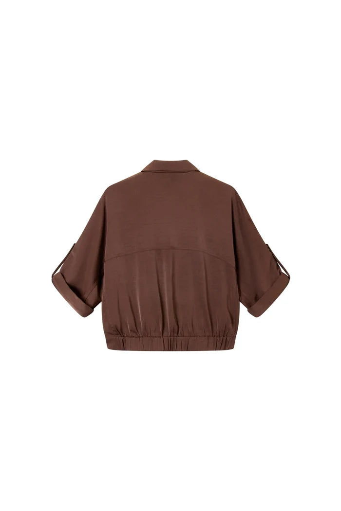 Larissa-L-23-R Short Sleeveless Jacket