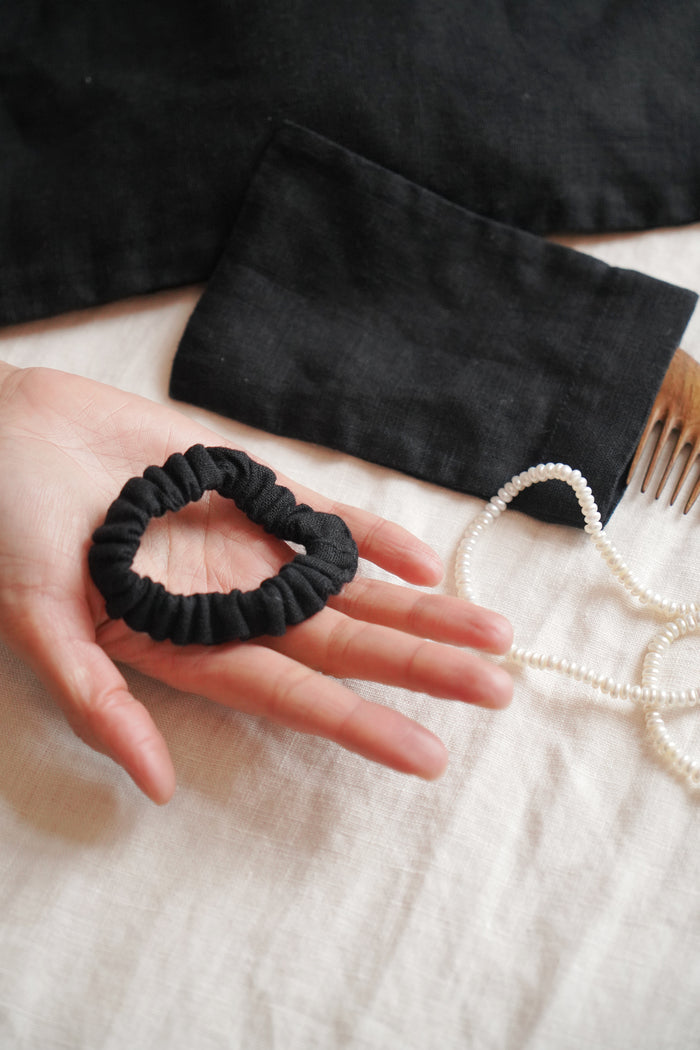 Linen Accessory Set BARBERRY in Black