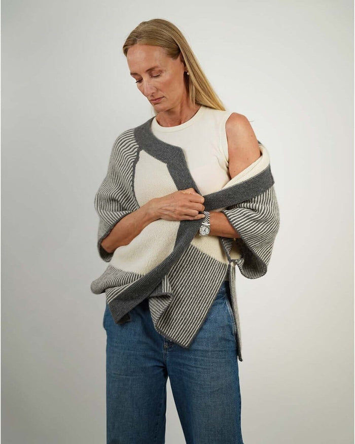 Mariager Cape by Hanne Falkenberg, knitting pattern