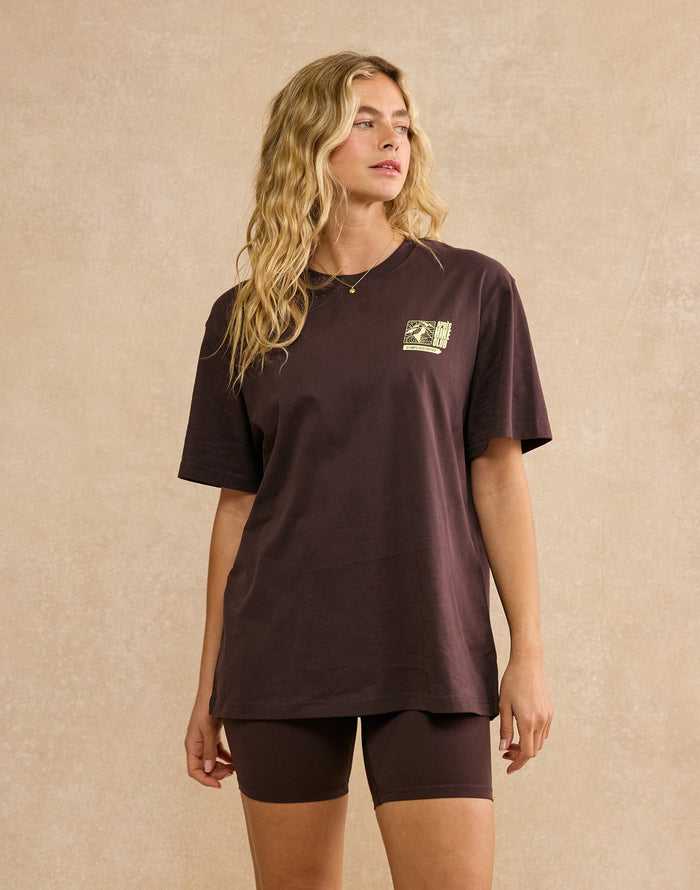 Oversized Print Tee in Mocha Bean