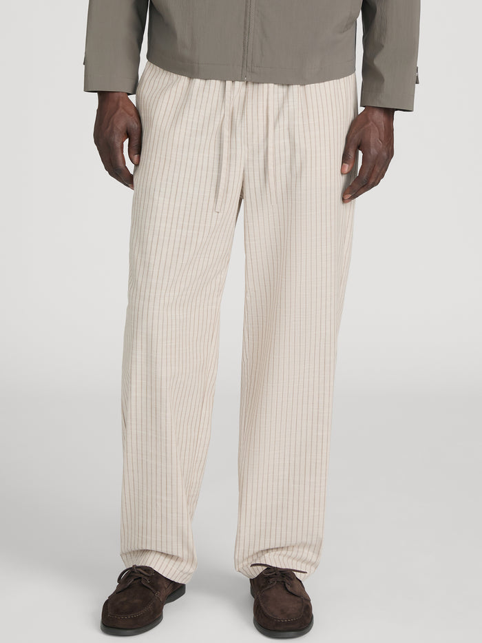pant-front-crop-image