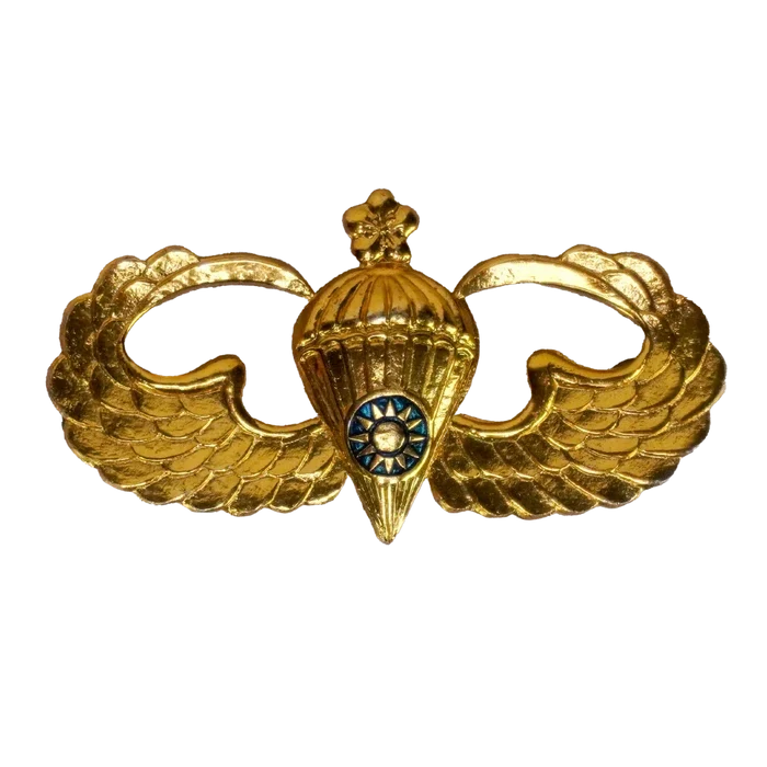 Republic of China (Taiwan) Army Airborne Basic Parachutist Badge - Army & Outdoors - Flags, Badges & Insignia