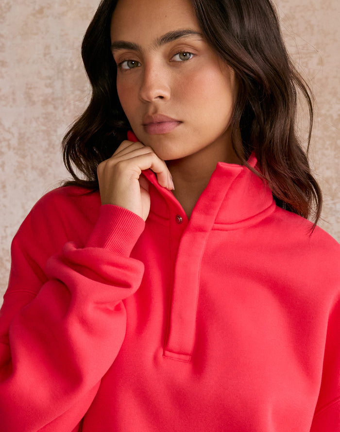 Snap Collar Sierra Sweatshirt in Power Red