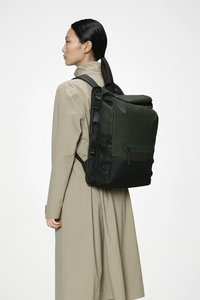 RAINS Trail Mountaineer Rolltop Green 29L H56 x D13 x W32 cm Backpack