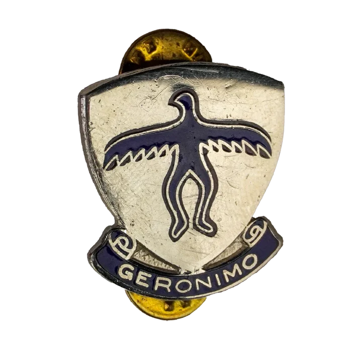 US Army 501st Infantry Regiment Unit Crest Pin - US Army Surplus - Flags, Badges & Insignia