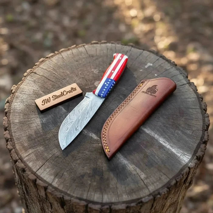 USA Handle Outdoor Knife – Handcrafted Damascus Steel Blade | Leather Sheath | JW SteelCrafts