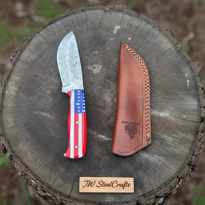 USA Handle Outdoor Knife – Handcrafted Damascus Steel Blade | Leather Sheath | JW SteelCrafts