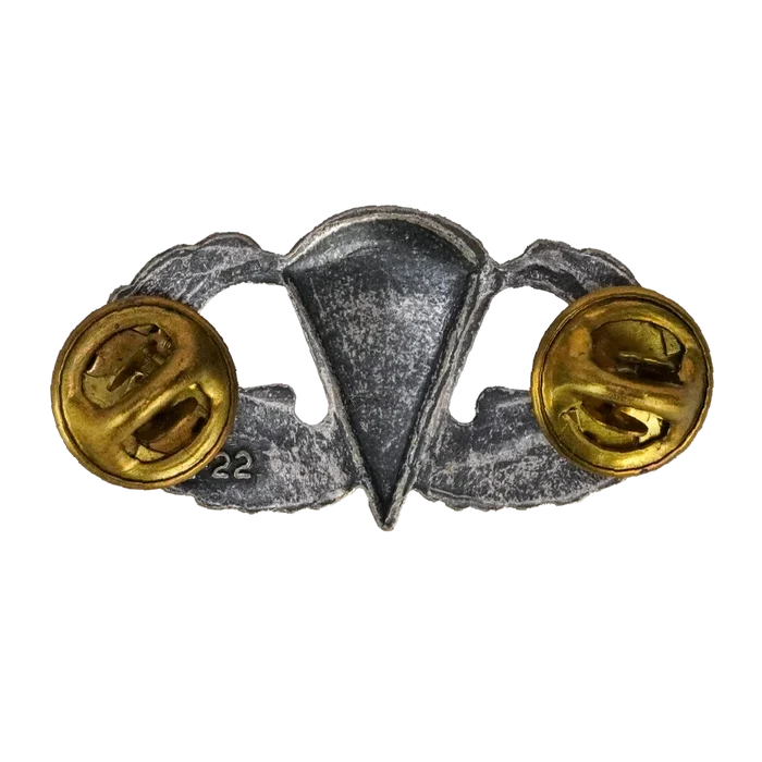 Vietnam Era US Parachute Jump Wings Badge - US Army Surplus - Flags, Badges & Insignia