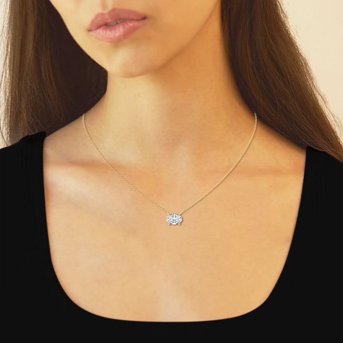 VossAgin Oval Solitaire Pendant