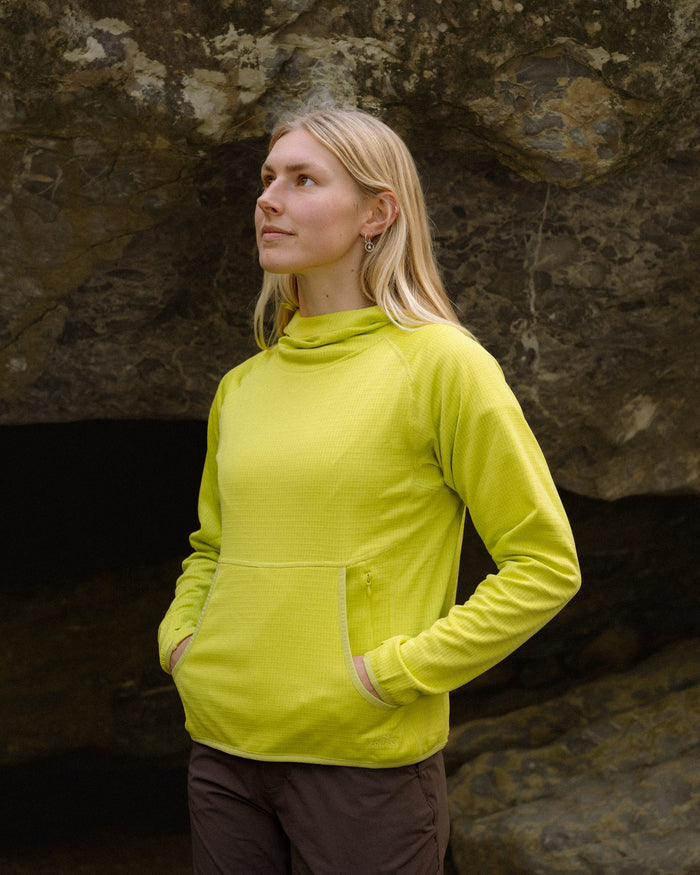 Womens Air-Grid Fleece Kepler Moss — lifestyle