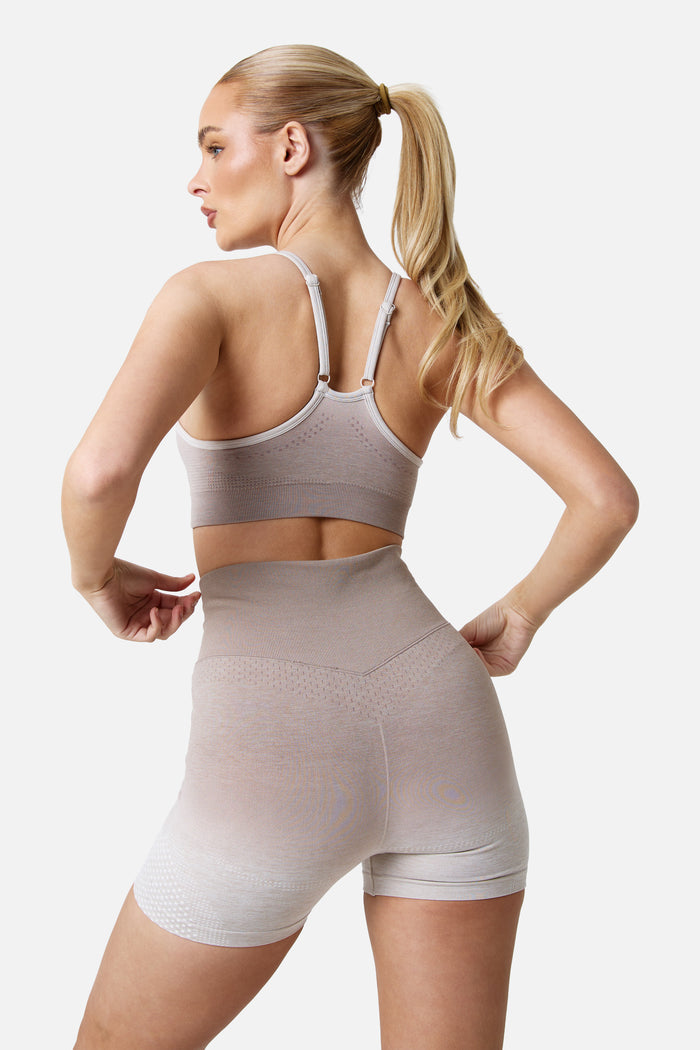 Womens Evocurve Seamless Strappy Bra - Pebble Stone / Pale Taupe / Frosted Ridge